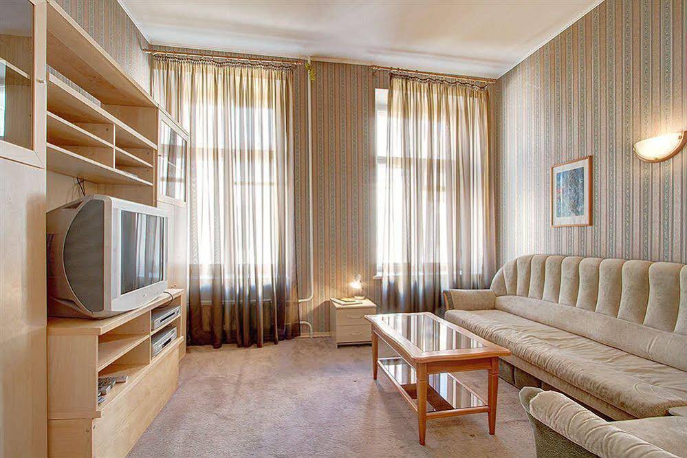 Nevsky 66 Apartment