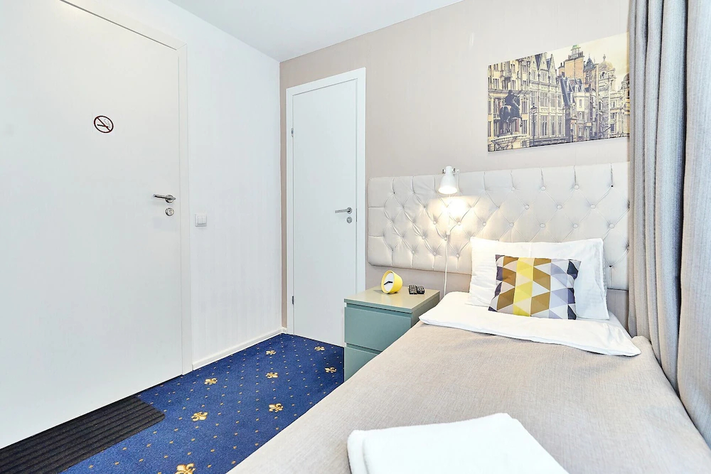Seven Bridges Hotel