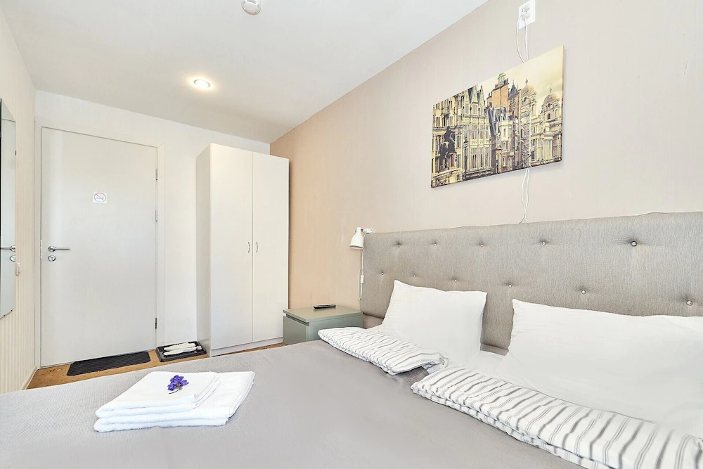 Seven Bridges Hotel