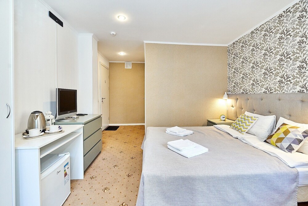 Seven Bridges Hotel