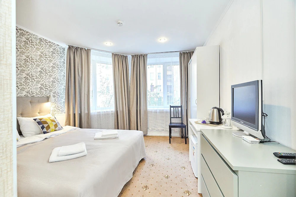 Seven Bridges Hotel