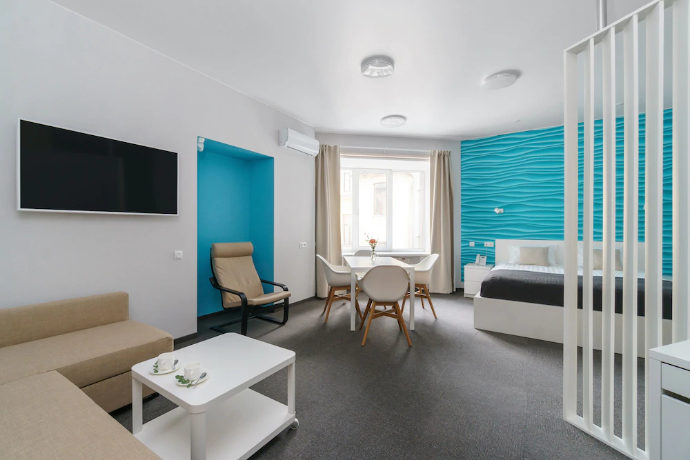 Steps Hotel