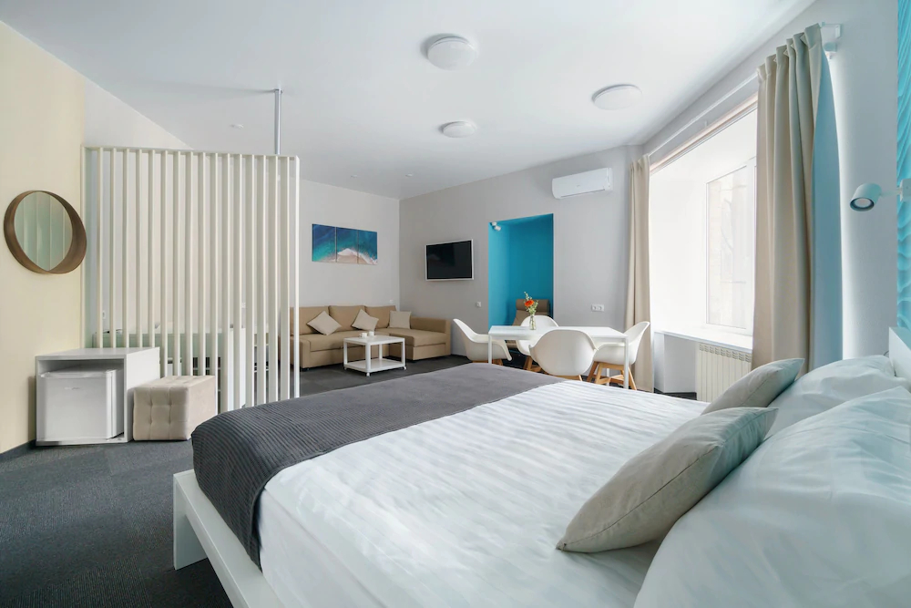 Steps Hotel
