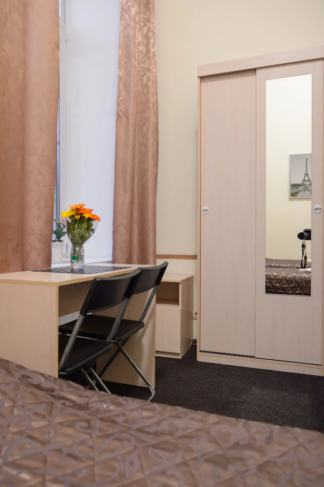 SuperHostel - Vosstanya Street 35