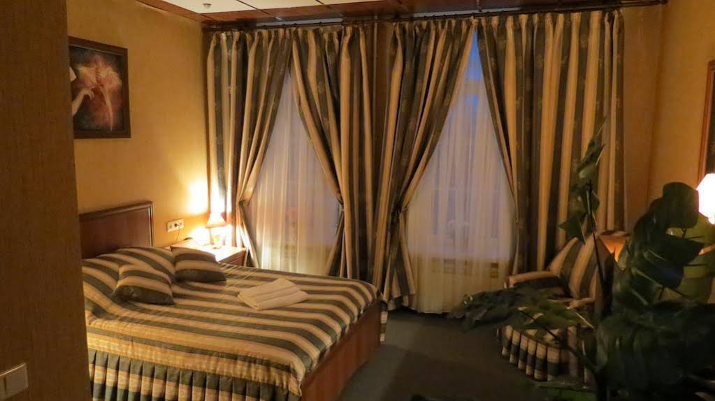 Esmerald Hotel