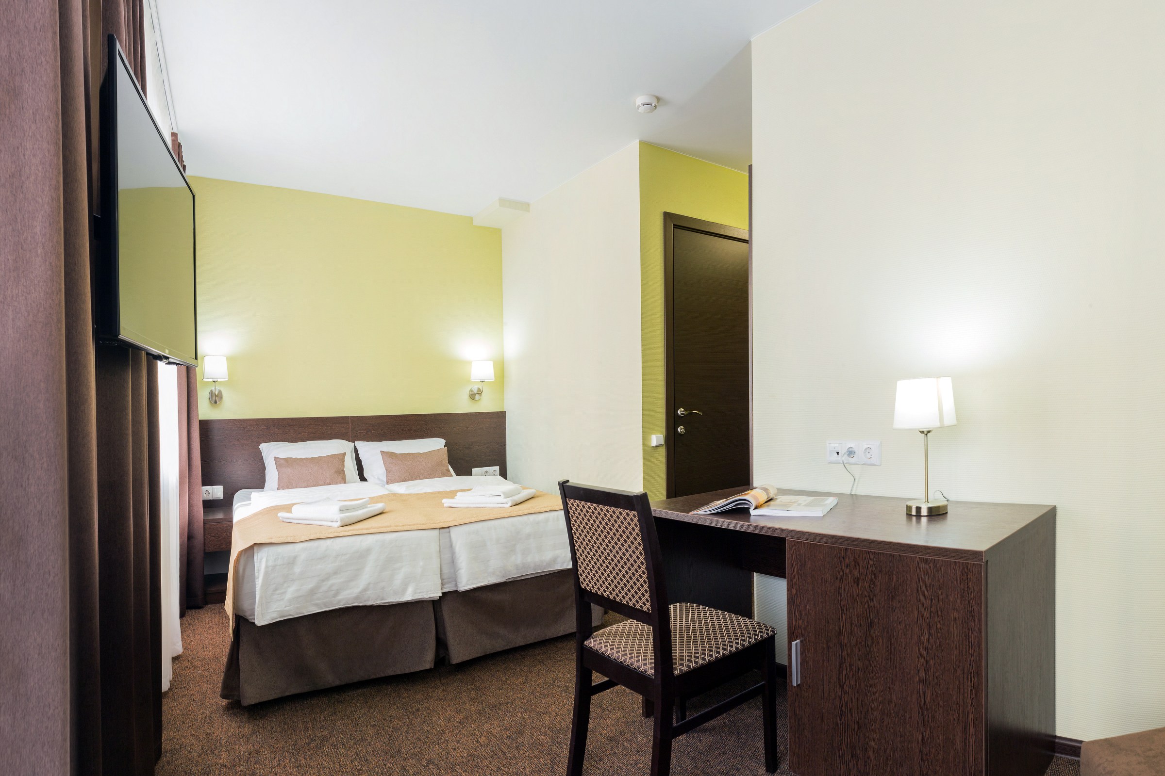 Vash Hotel