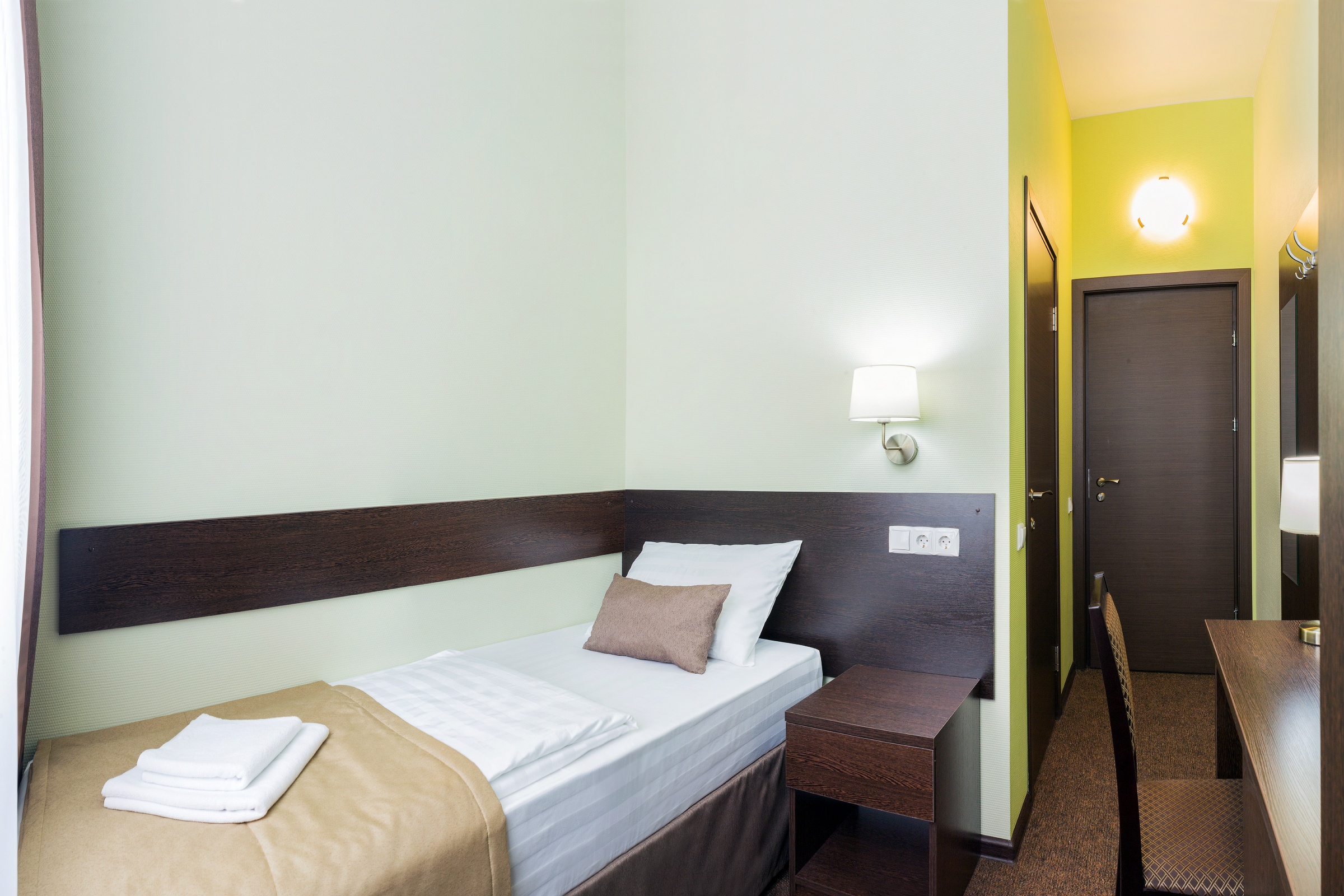 Vash Hotel