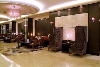 Dar Al Eiman Royal Hotel