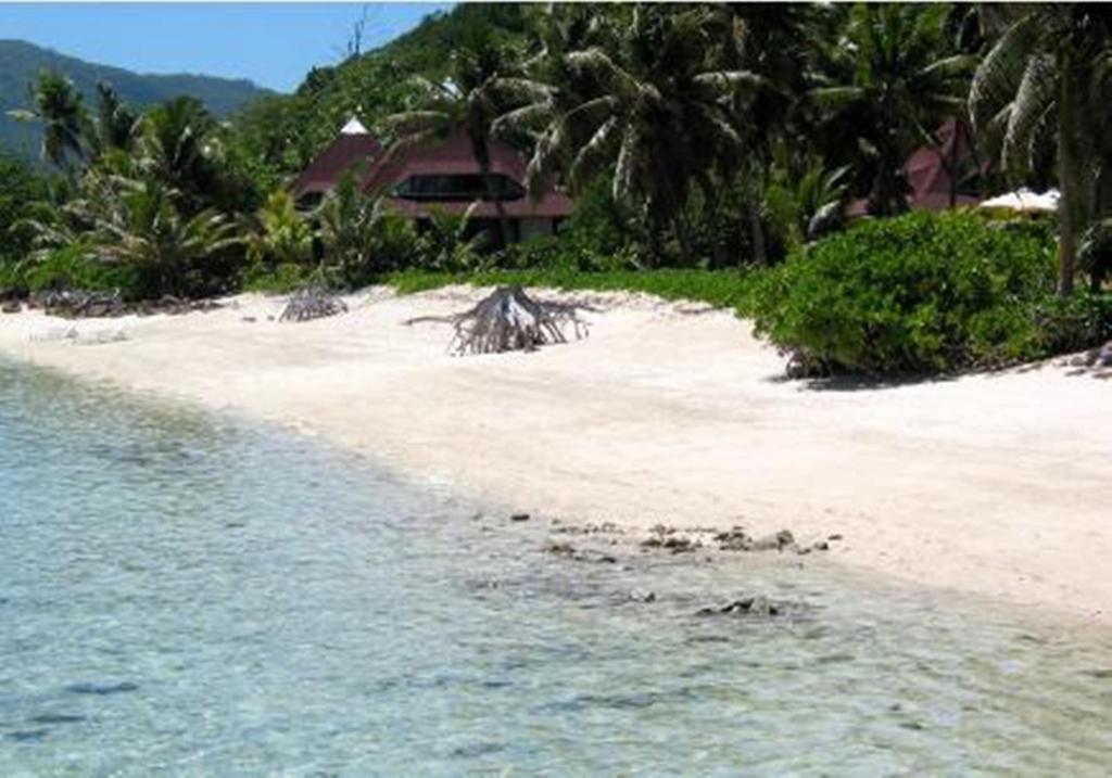 New Emerald Cove Hotel