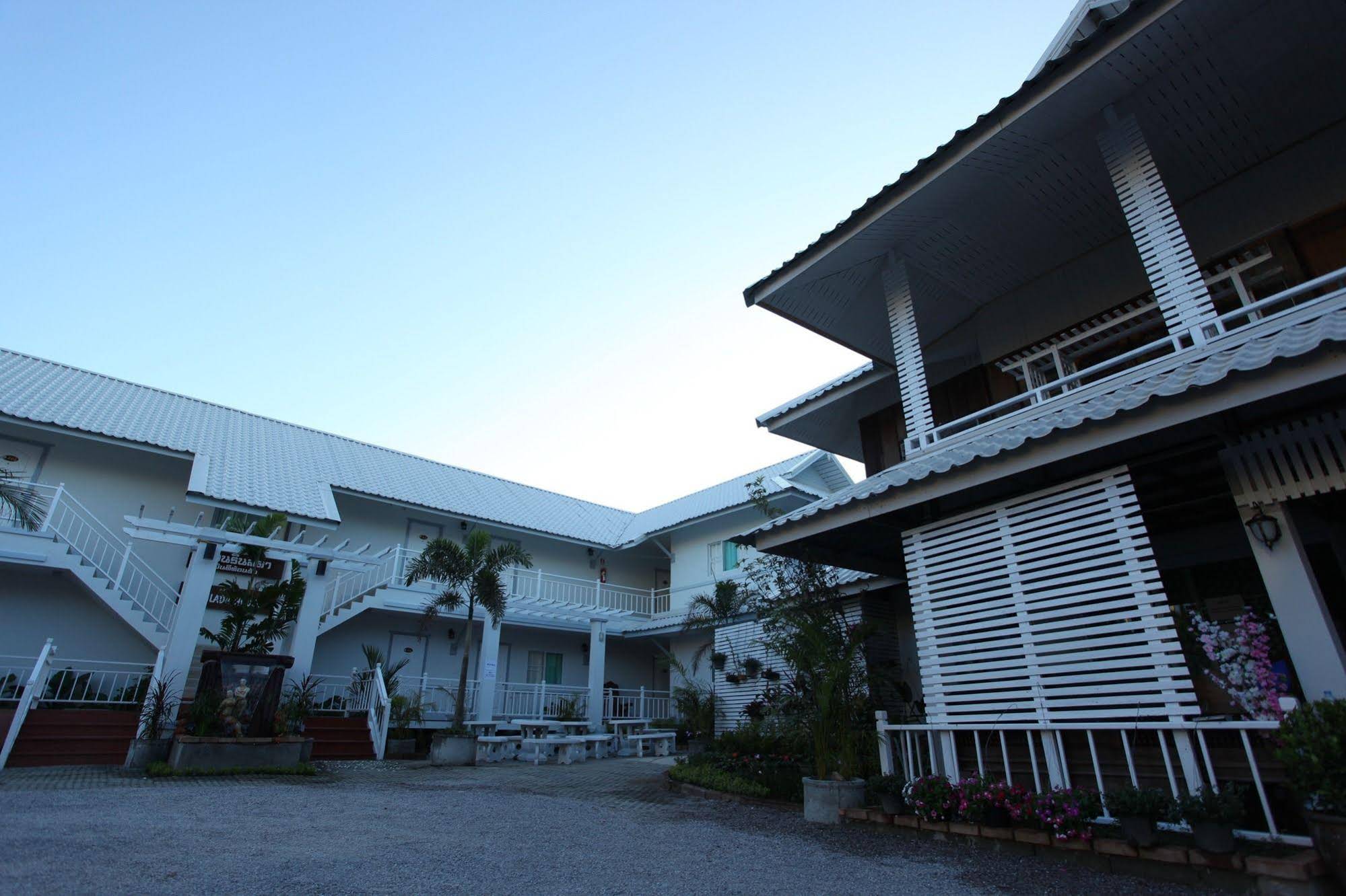 Rinlada House