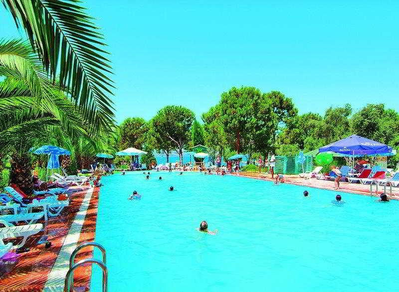 Mavi Holiday Village