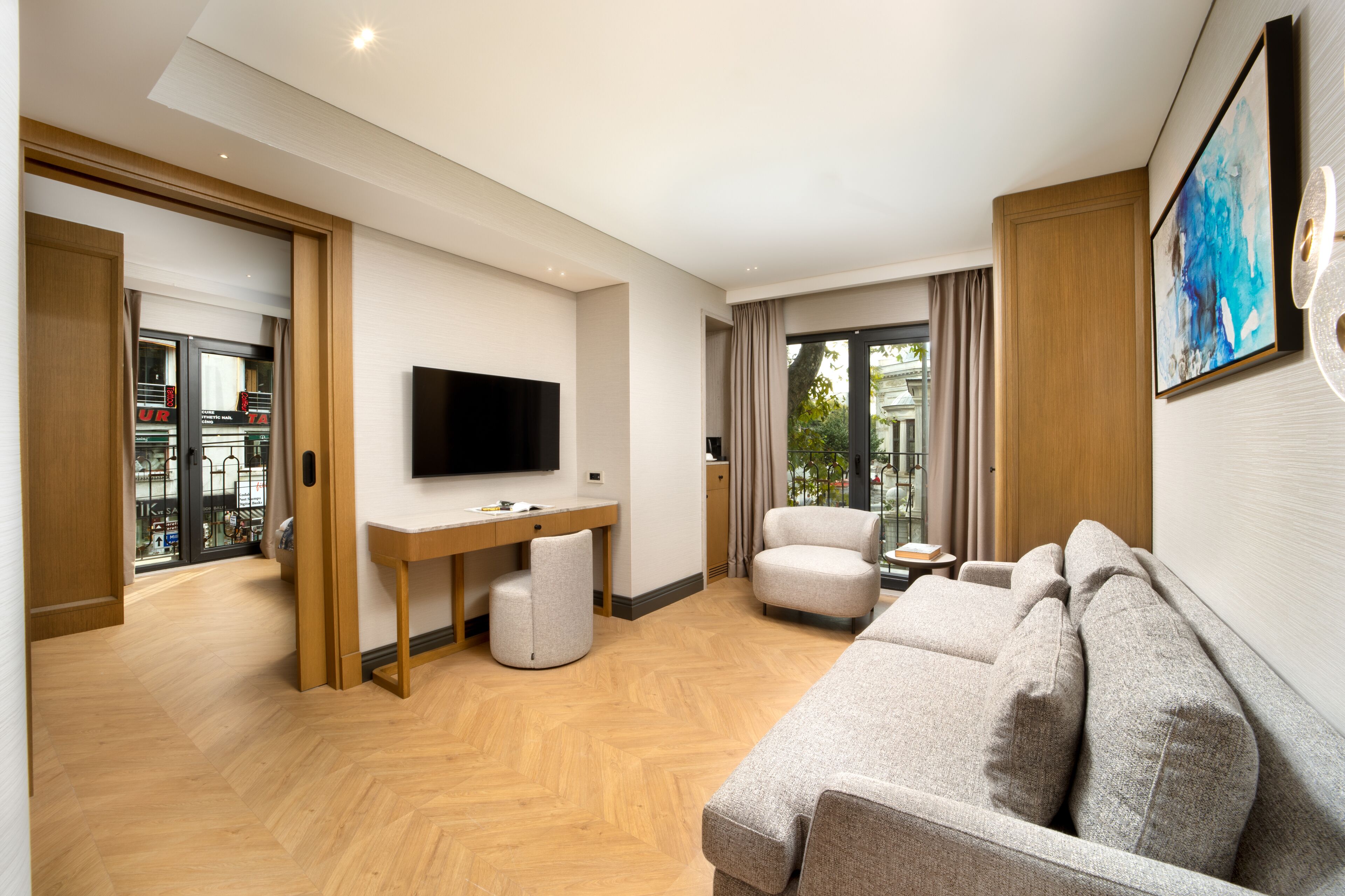 Bentley Hotel Old City