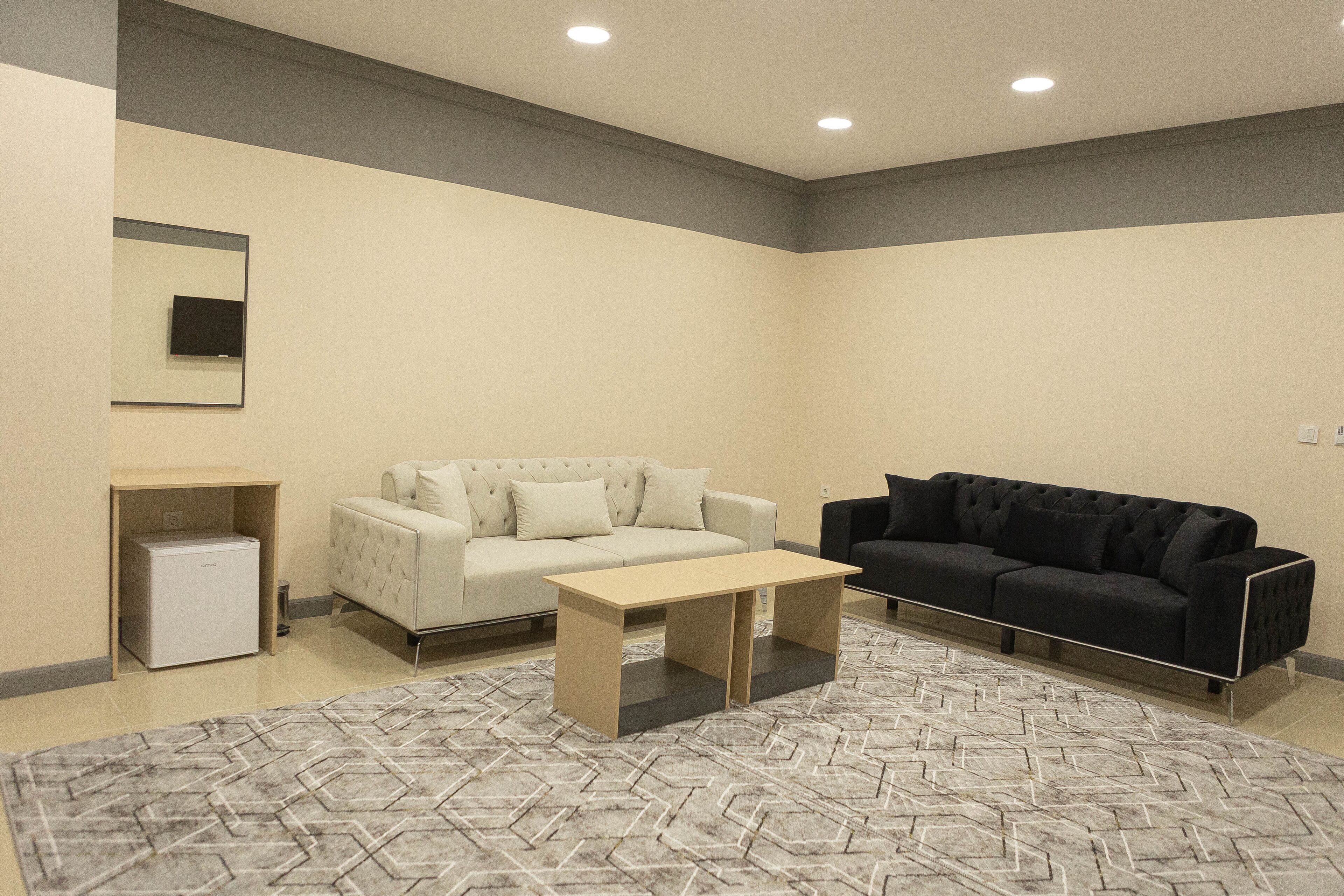 City Night Suites & Hotels