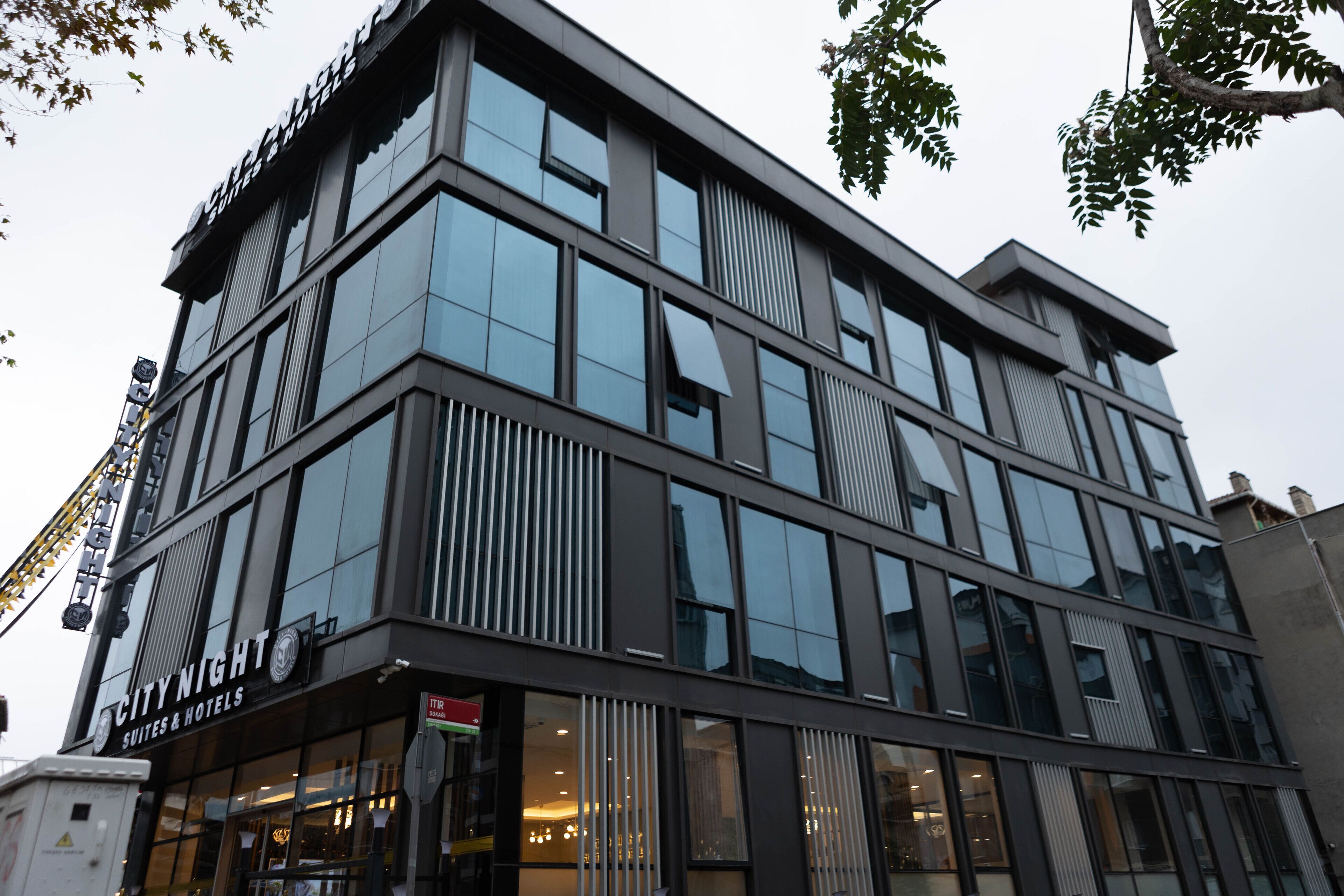 City Night Suites & Hotels