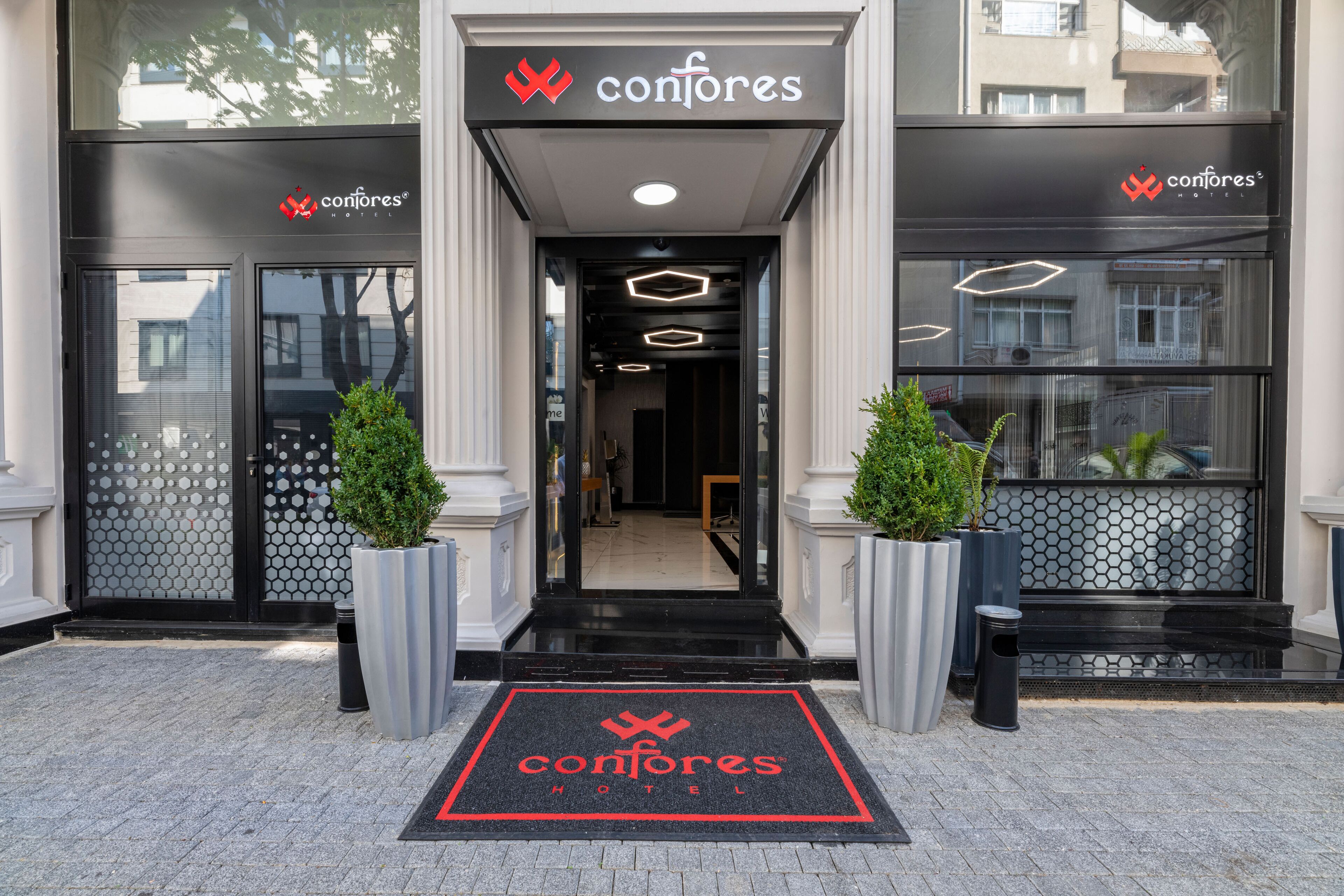 Confores Hotel