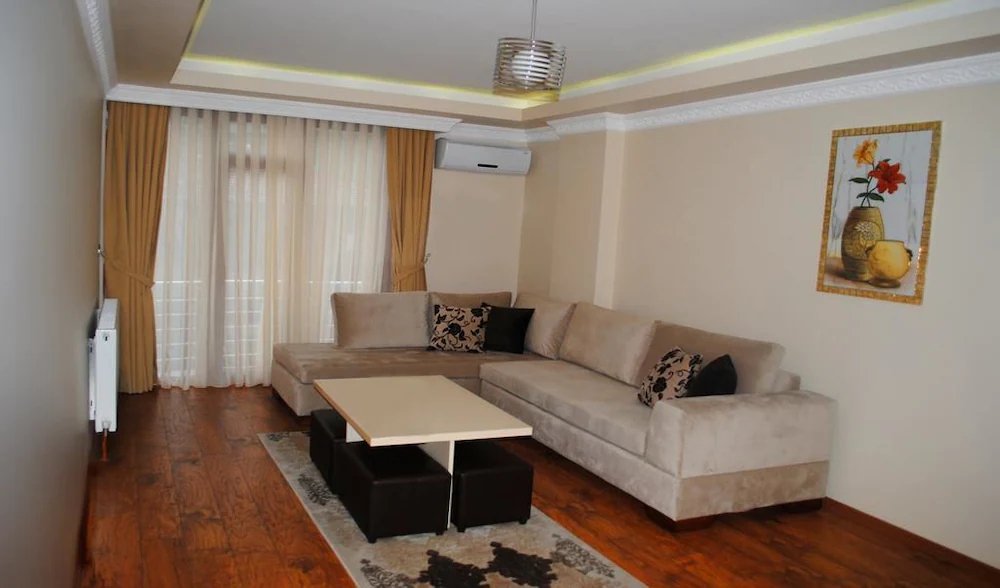 Diamond Suite & Residence