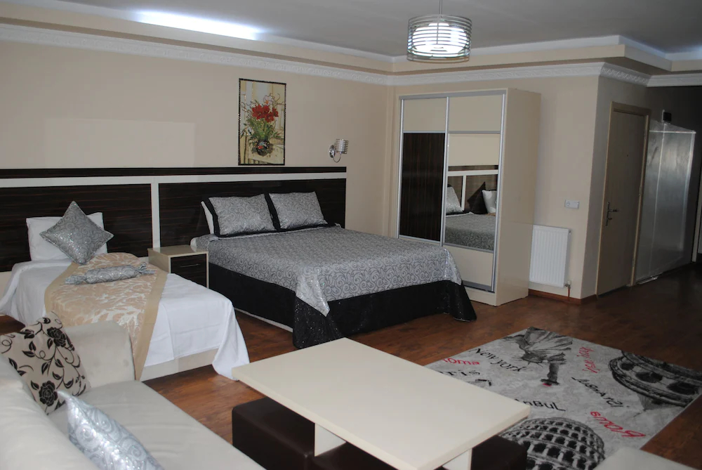 Diamond Suite & Residence