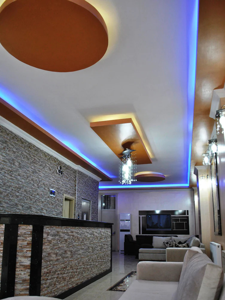 Diamond Suite & Residence