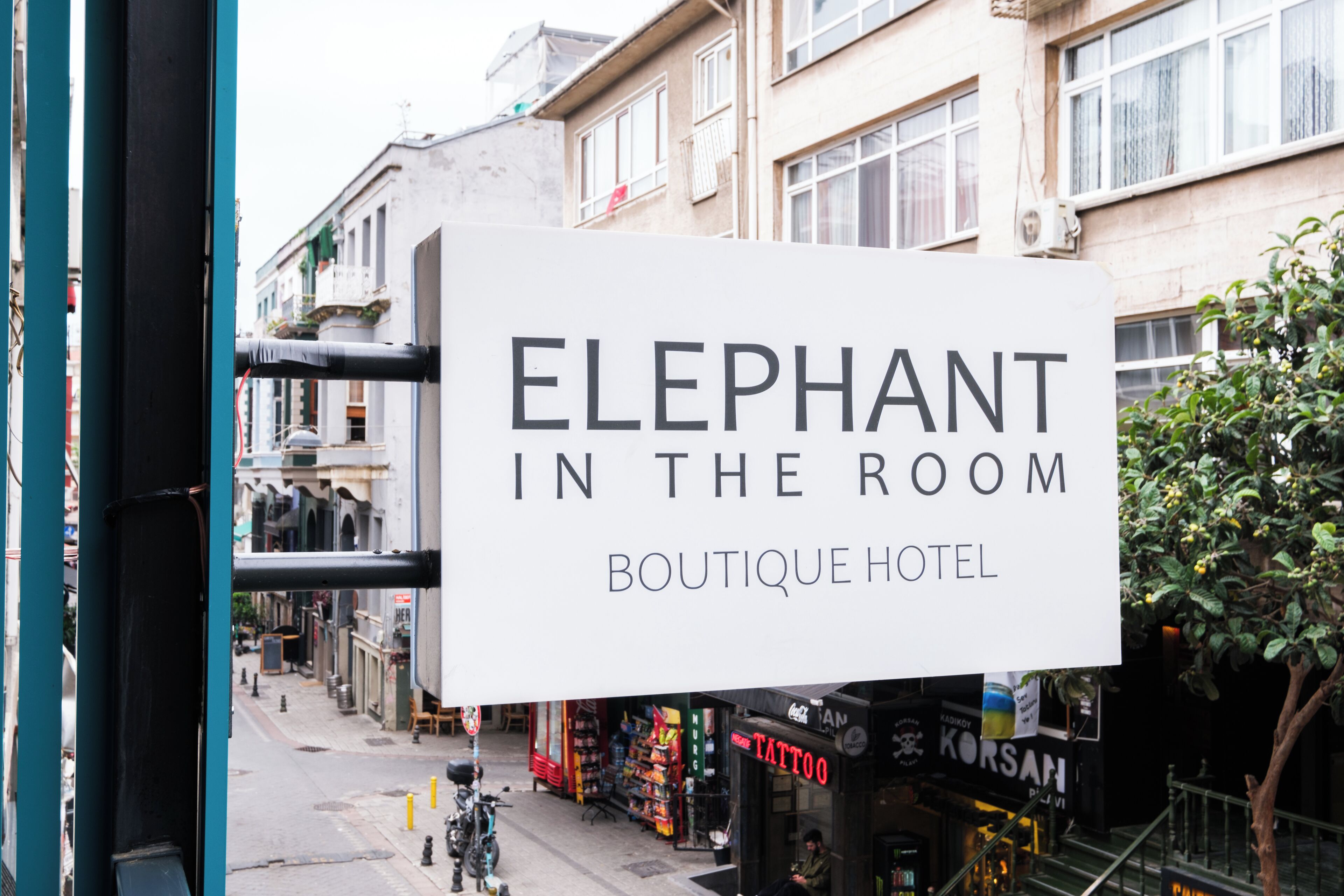 Elephant In The Room Hotel