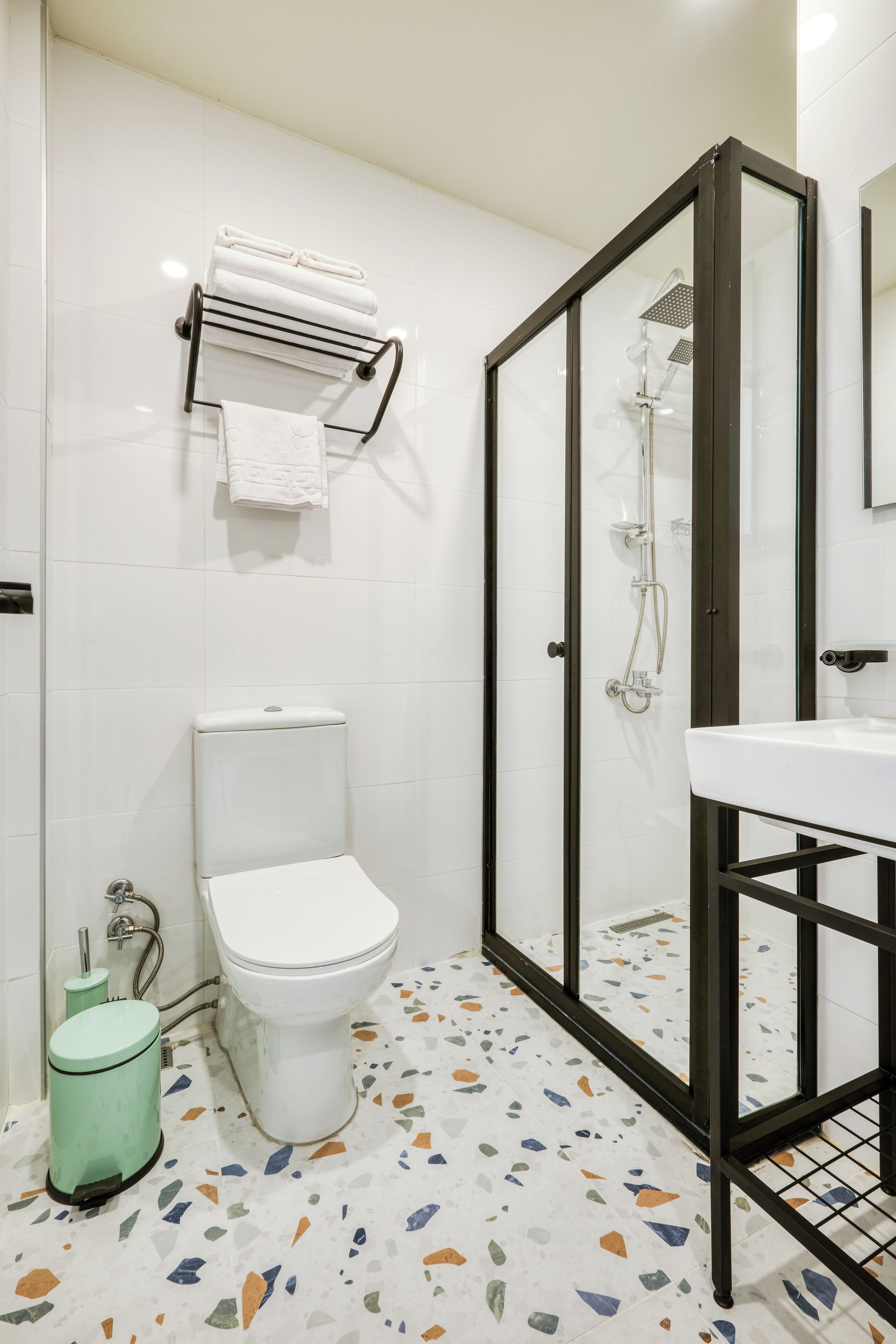 Elephant In The Room Hotel