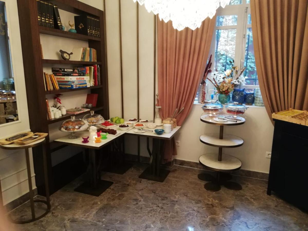 Fuga Hotel Constantinidis