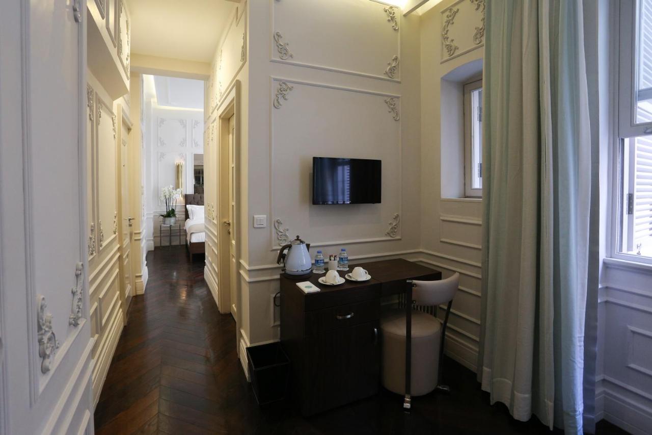 Fuga Hotel Constantinidis