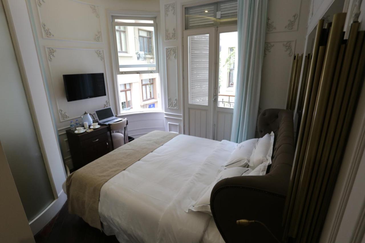 Fuga Hotel Constantinidis