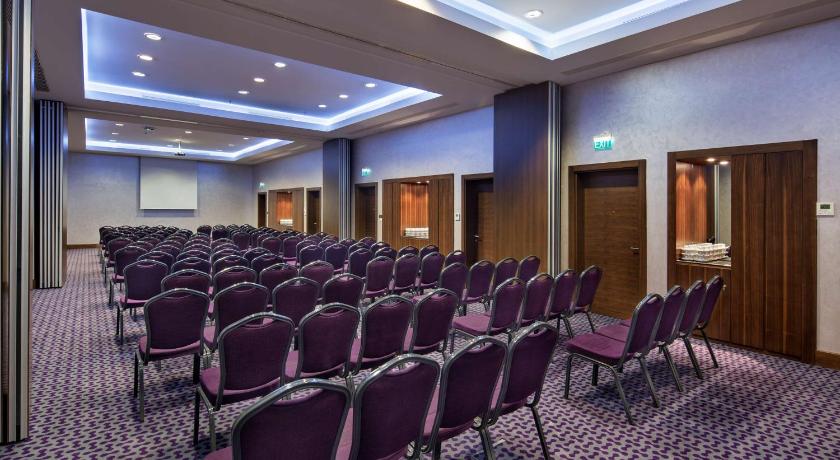 Hampton by Hilton Istanbul Kayasehir