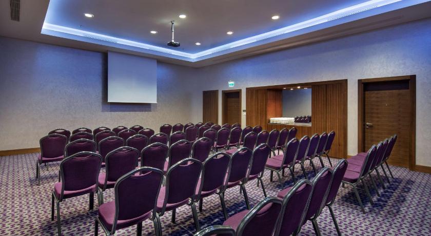 Hampton by Hilton Istanbul Kayasehir