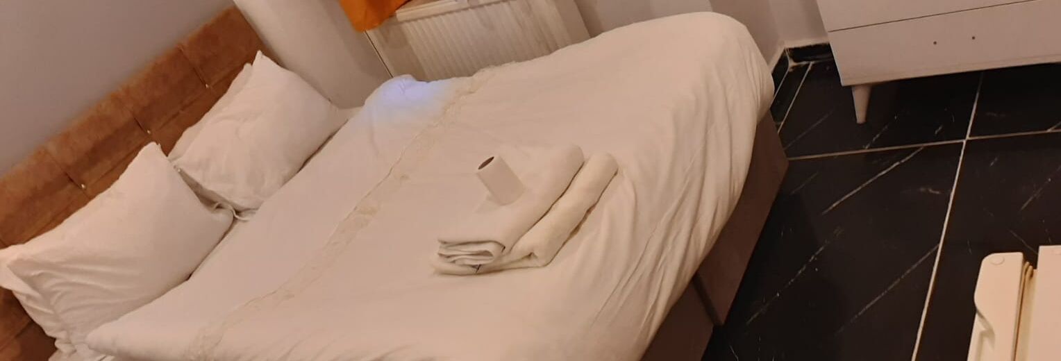 Happy Dreams Apart Hotel