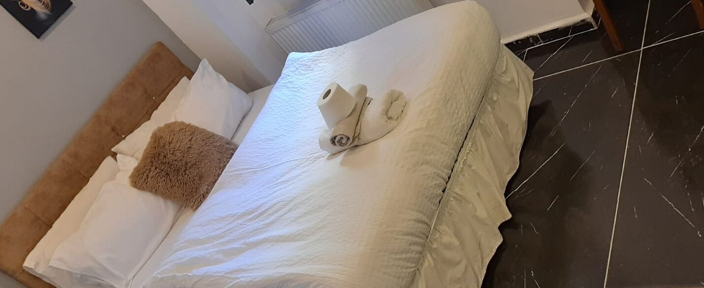 Happy Dreams Apart Hotel