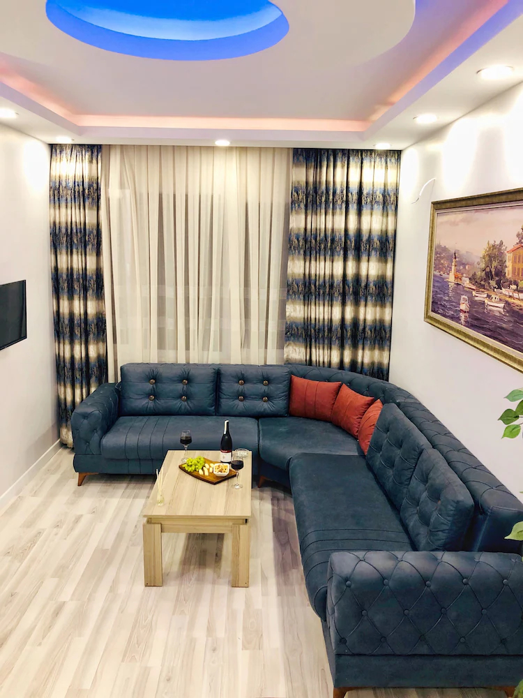 Istanbul Hotel & Suites