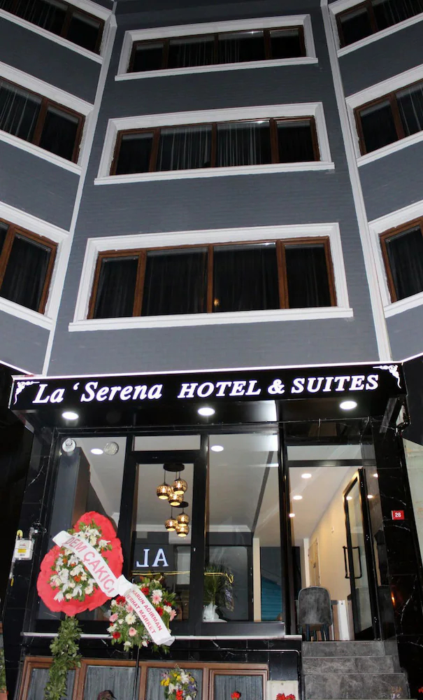 La Serena Hotel & Suites