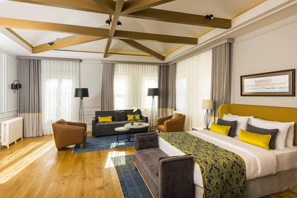 Nevv Bosphorus Hotel & Suites