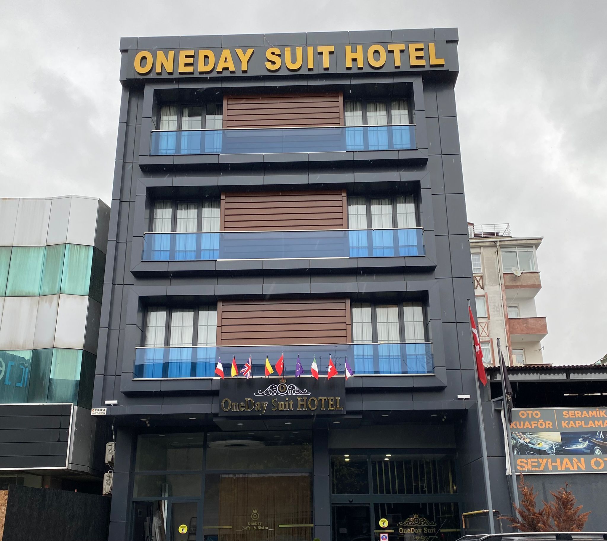Oneday Suit Hotel