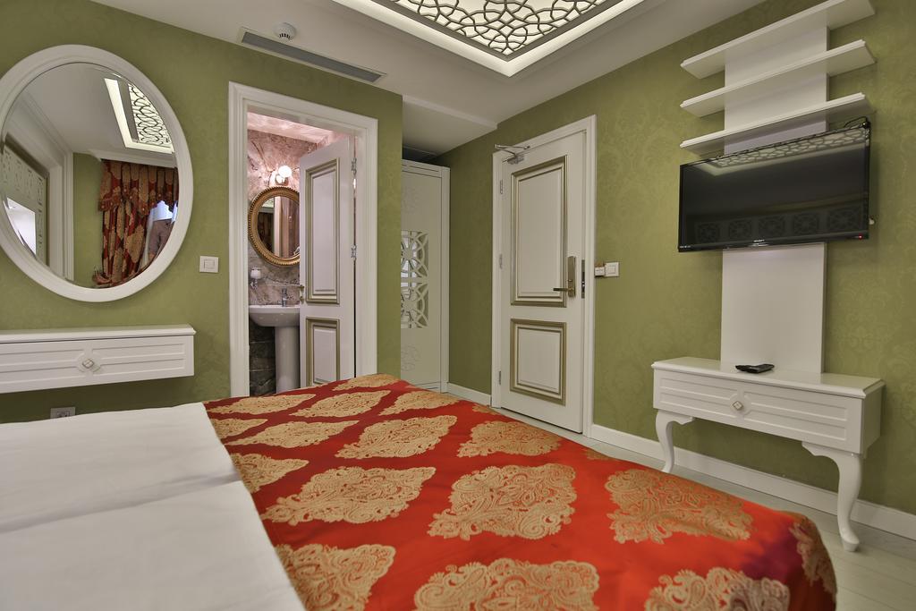 Queensland Hotel Istanbul