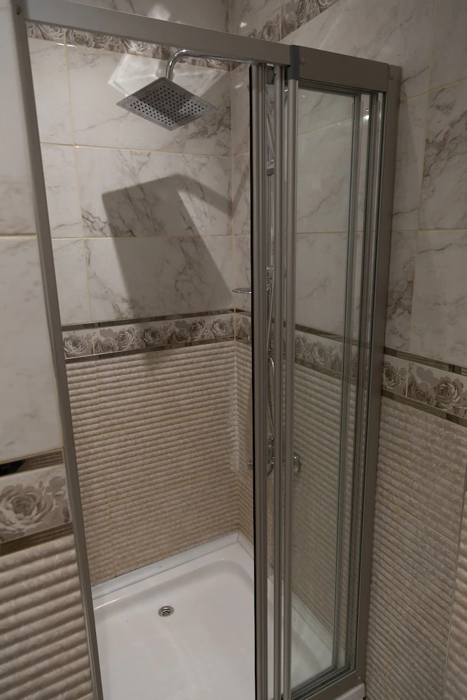 Royal Garden Suite Hotel