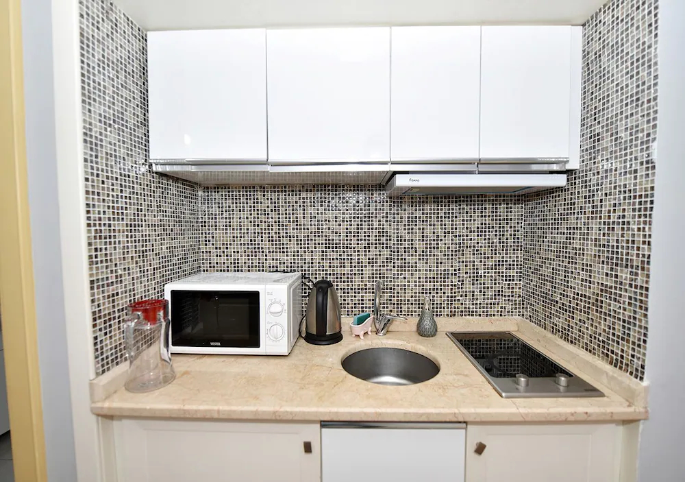 Royal Garden Suite Hotel