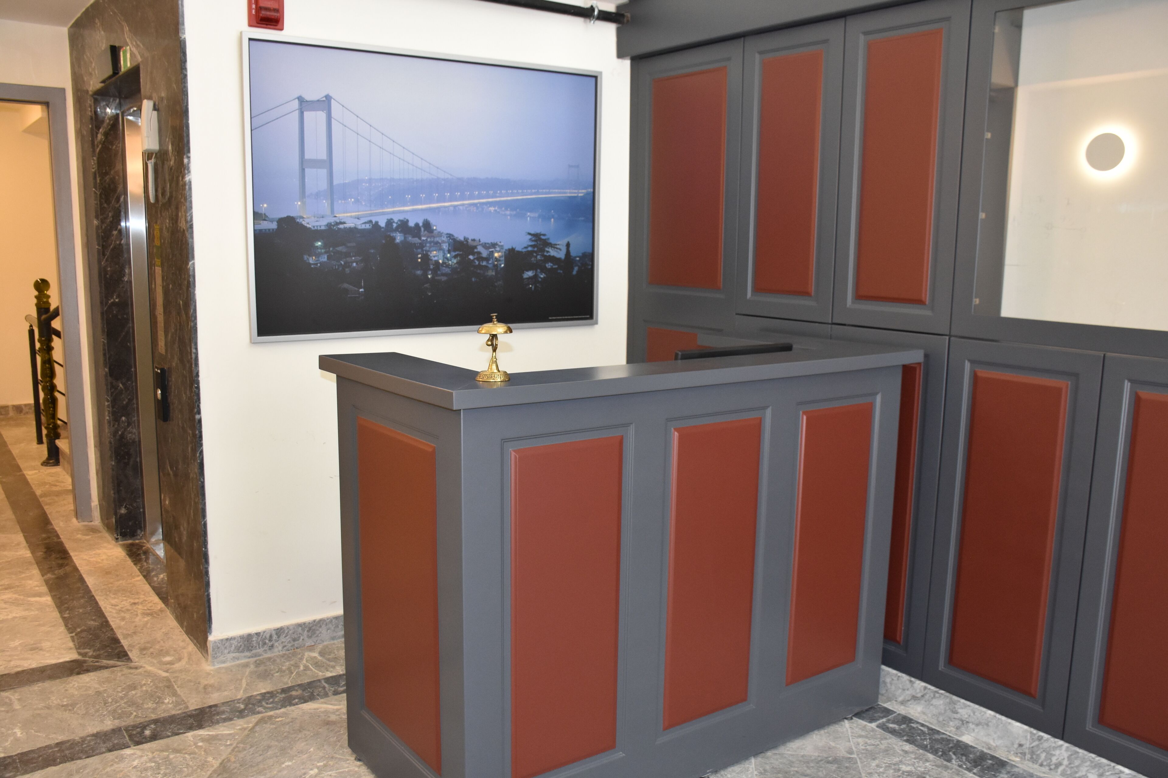 Shishly Palace Hotel