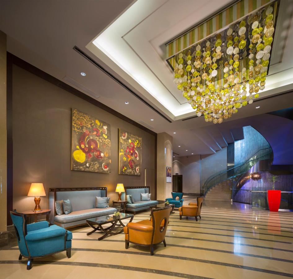 Titanic Business Kartal