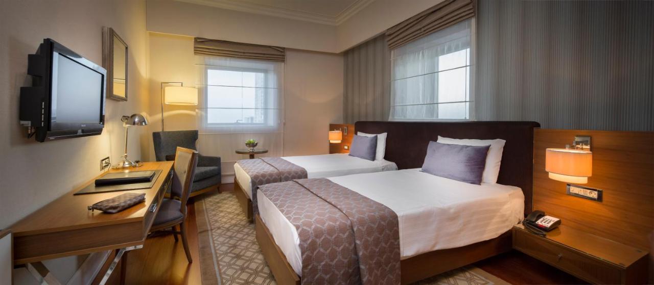 Titanic Business Kartal