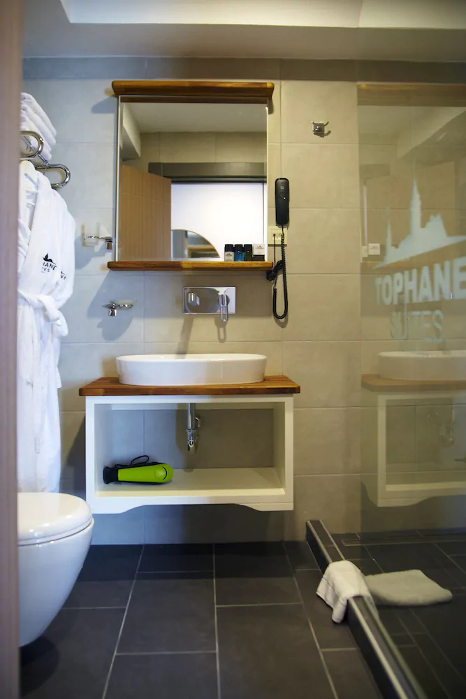 Tophane Suites
