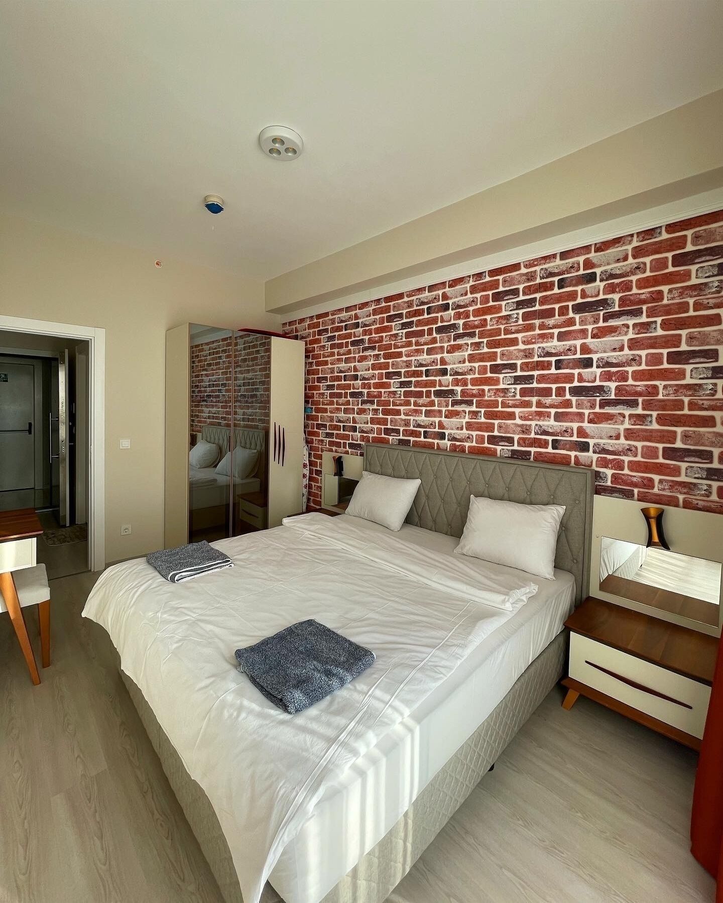 Zmzm Express 24 Suites