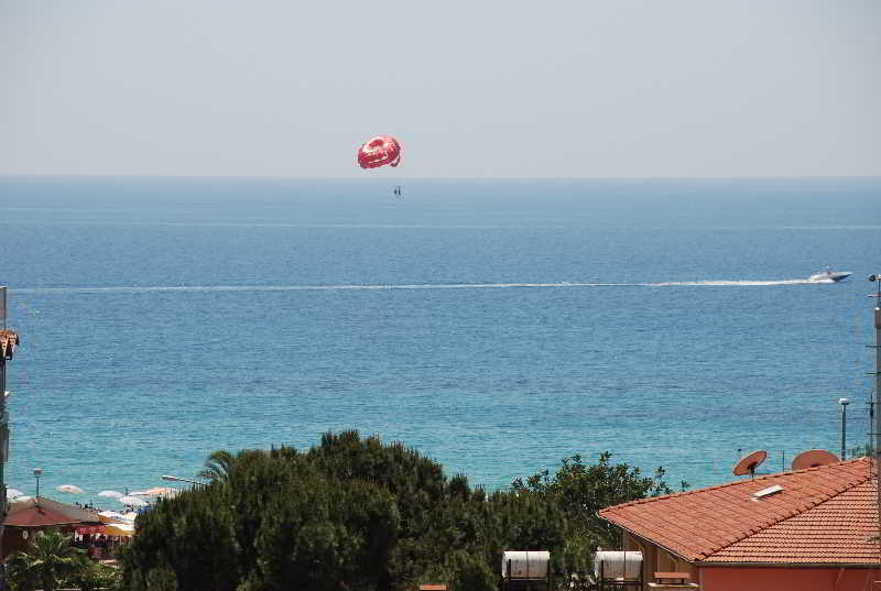 Kleopatra South Star Apart