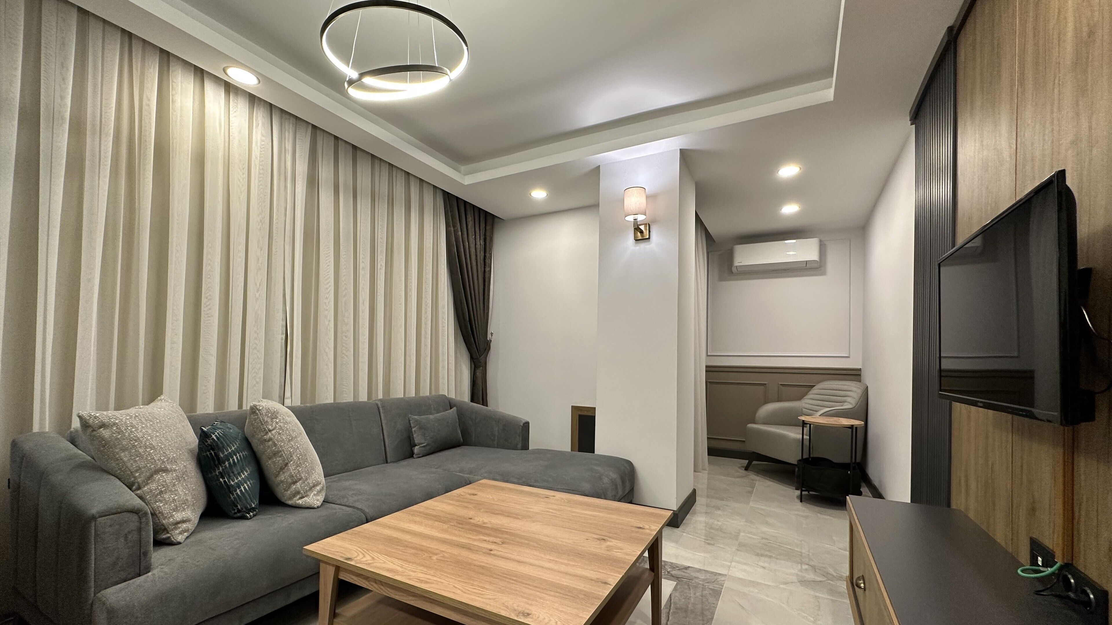 Quality Gold Suite Hotel