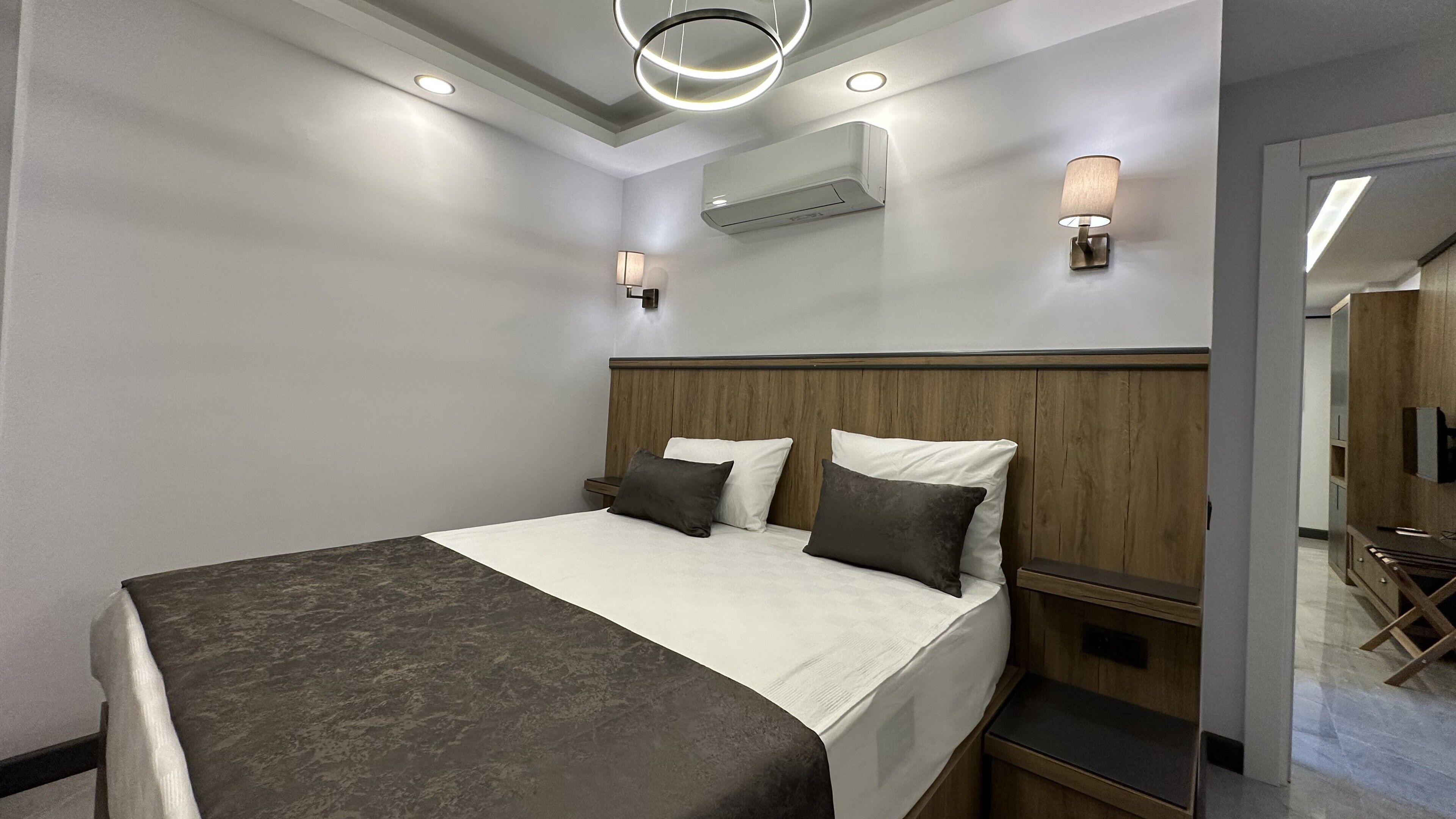 Quality Gold Suite Hotel