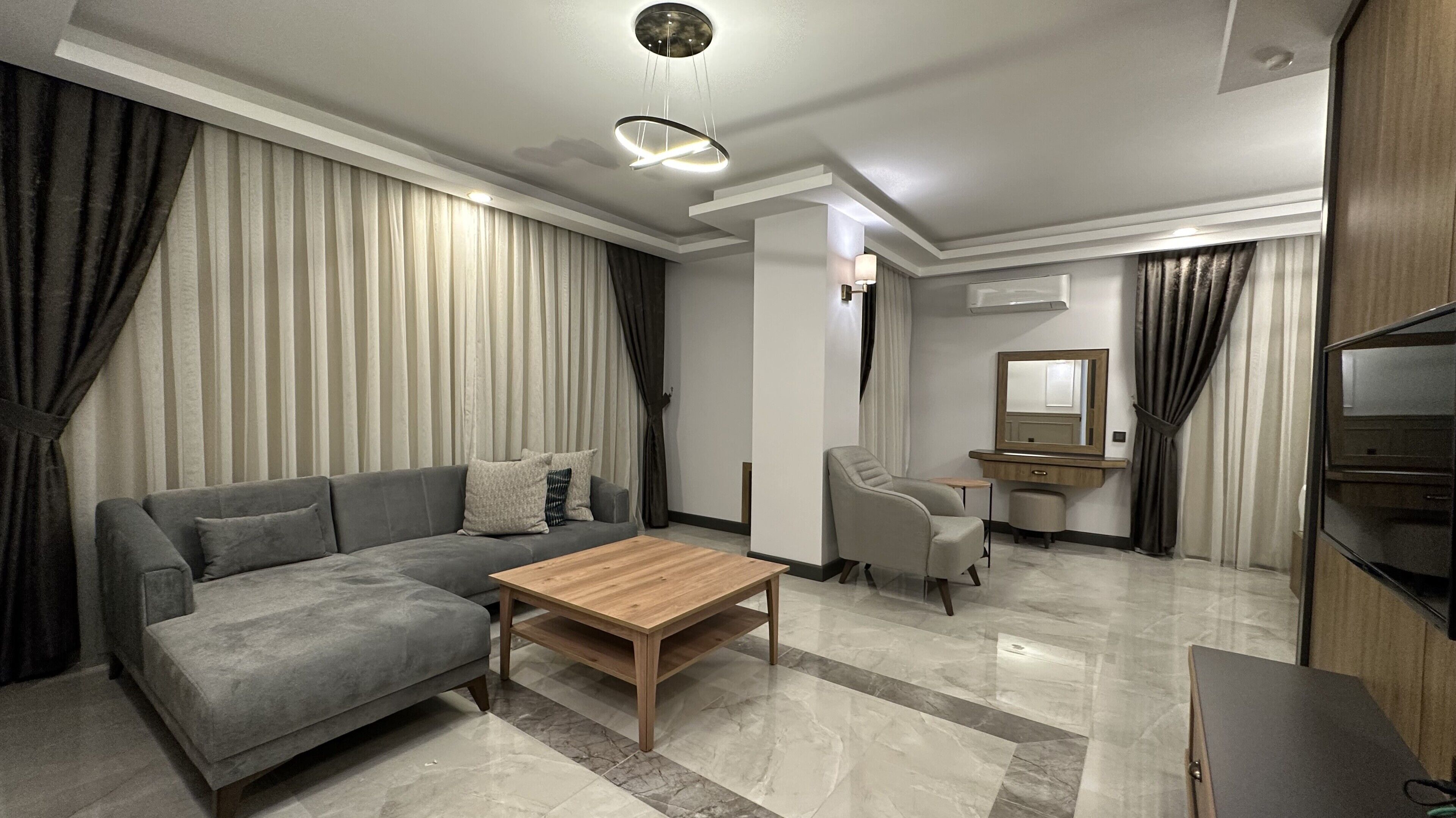 Quality Gold Suite Hotel