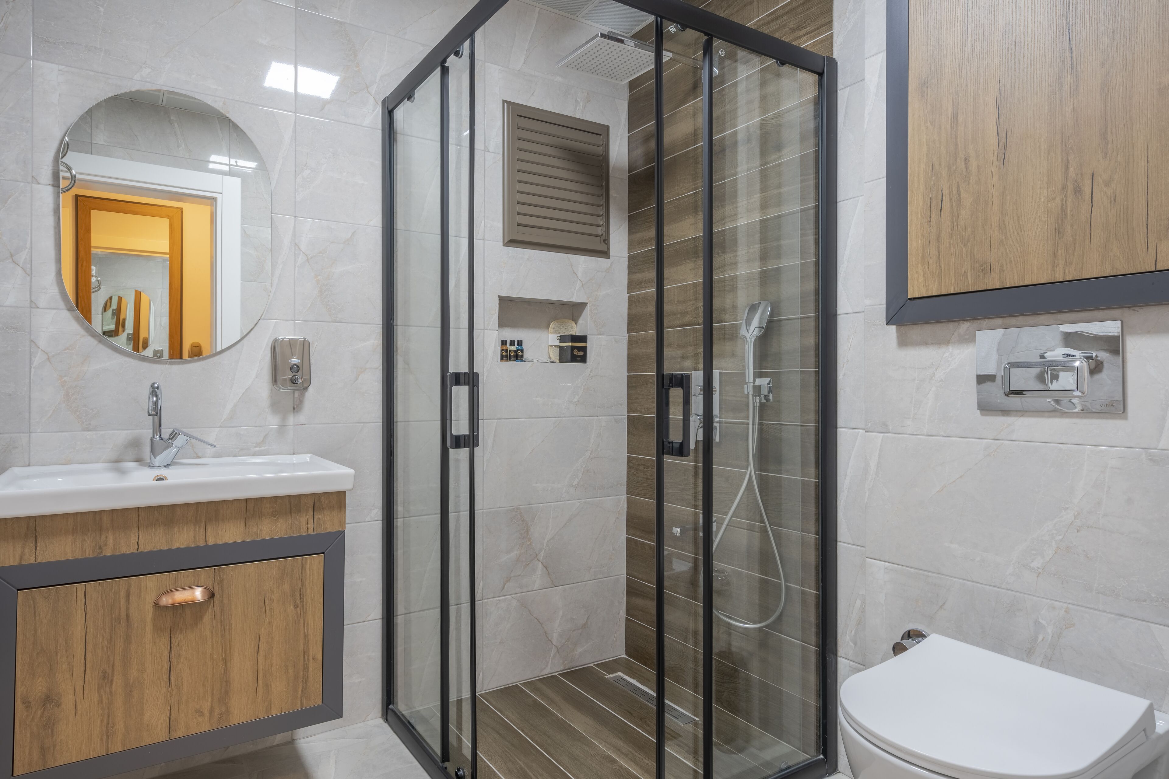 Quality Gold Suite Hotel