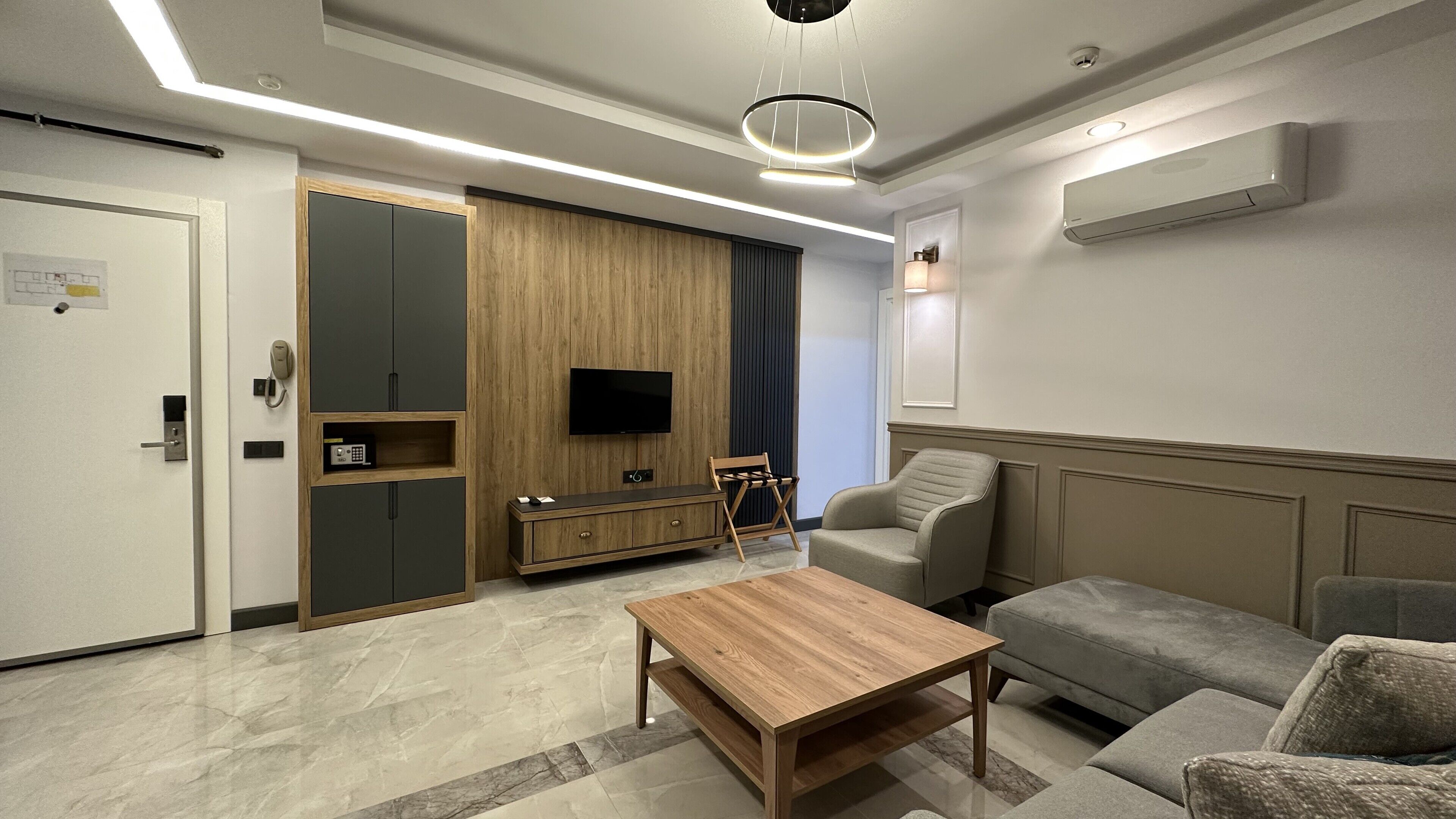 Quality Gold Suite Hotel