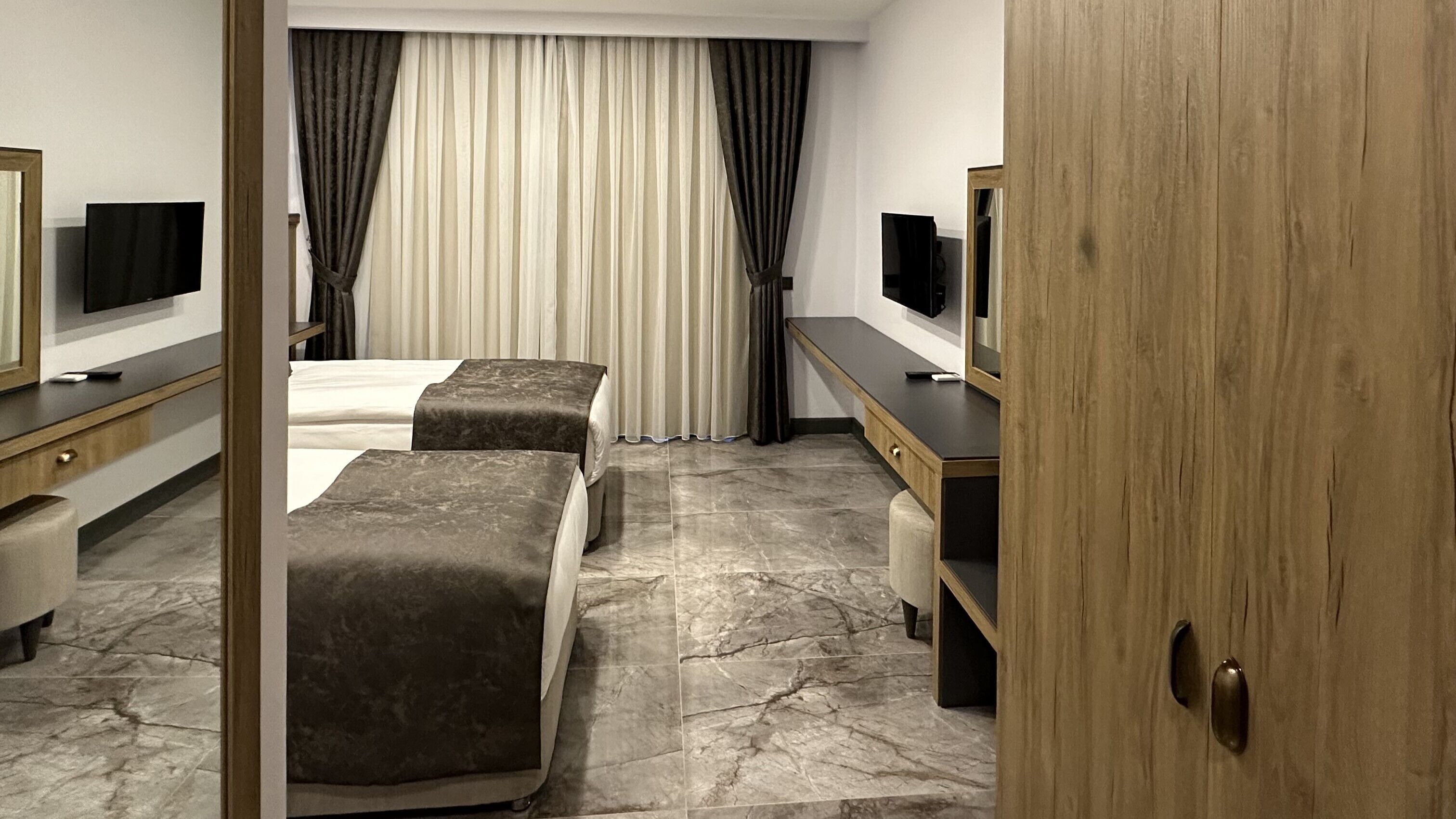 Quality Gold Suite Hotel